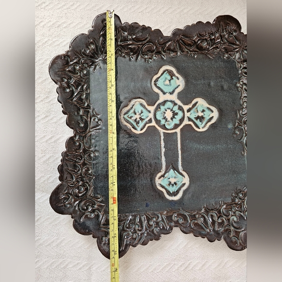 Beautiful Cross Platter - Picture 8 of 8